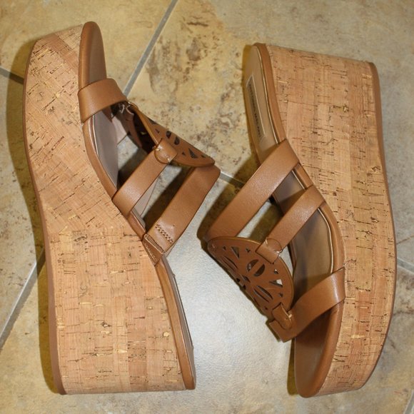 NWOB "ANTONIO MELANI" QUINNLYNN LEATHER WEDGE HEELS SZ 9 - Picture 4 of 5